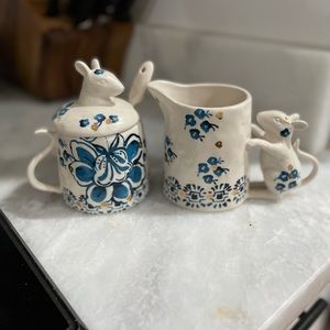 Anthropologie cream and sugar set